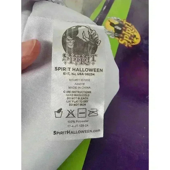 Silver sequin shorts - Picture 2 of 2